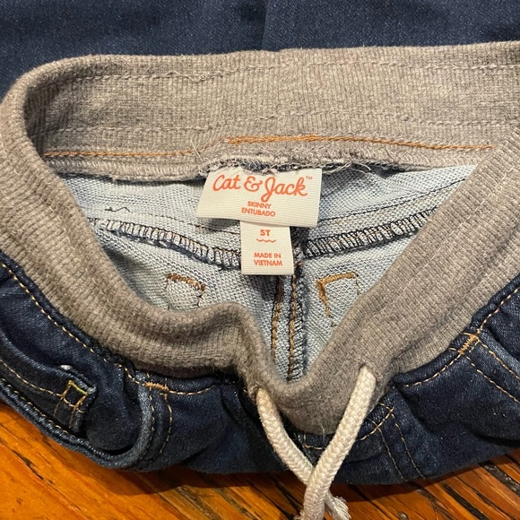 Cat and Jack kids denim size 5t - Picture 3 of 3